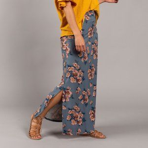 Agnes & Dora side slit Maxi Skirt blossom blues NWT